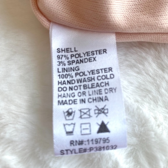 Francesca’s Boutique Blush Shorts in Size Large - Picture 9 of 9